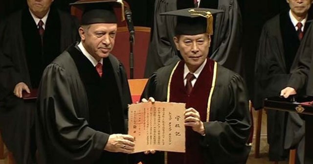 Cumhurbaşkanı Erdoğan’a fahri doktora