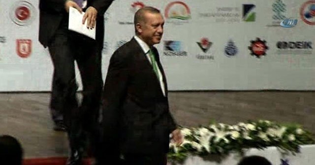 Cumhurbaşkanı Erdoğan’ı gülümseten tezahürat