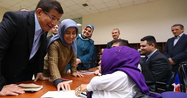 Davutoğlu, 'Kamuda engelli istihdamında tarihi rekor kırıldı'