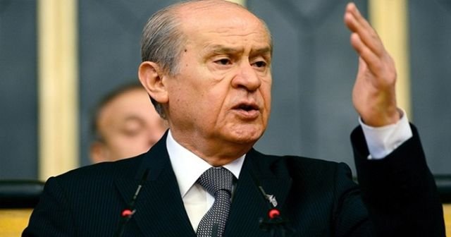 Devlet Bahçeli ne yapmaya çalışıyor?