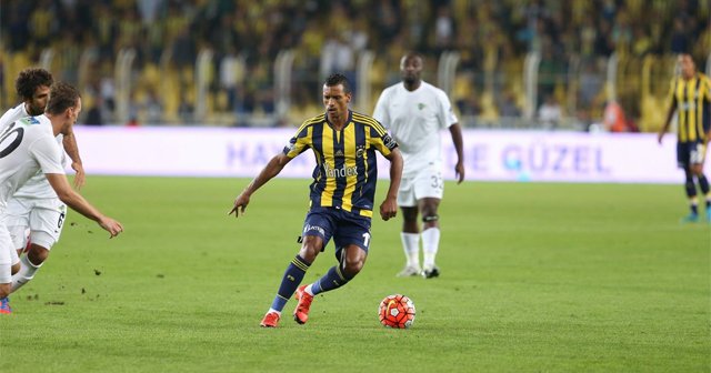 Fenerbahçe Akhisar karşısında beraberliği seçti