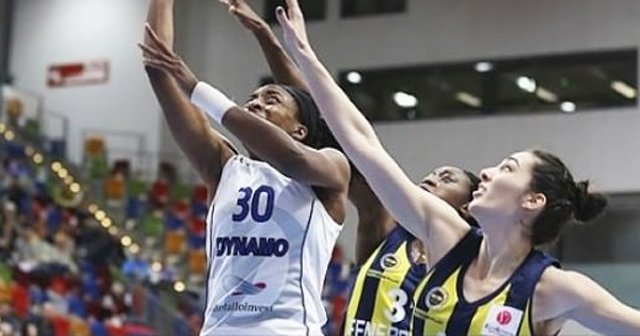 Fenerbahçe Rusya'da hezimete uğradı