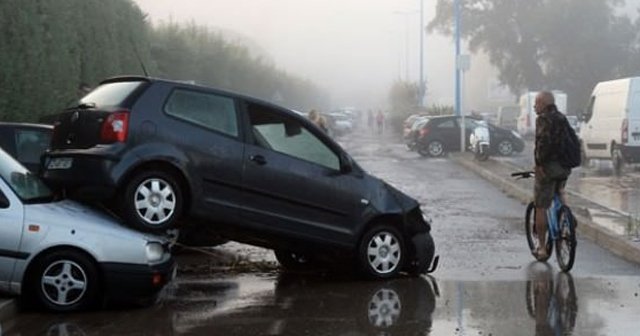Fransa&#039;nın güneyini sel vurdu 13 ölü, 6 kayıp