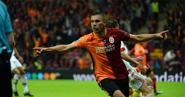 Galatasaray Benfica&#039;yı kendi evinde 2-1&#039;le geçti