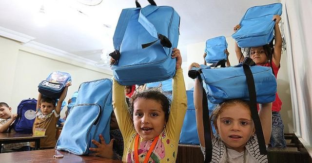 Hatay&#039;daki Suriyeli çocuklara eğitim desteği