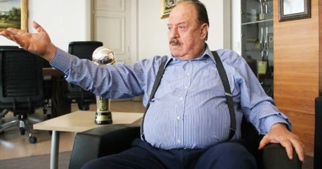 İlhan Cavcav o soru sonrası çıldırdı