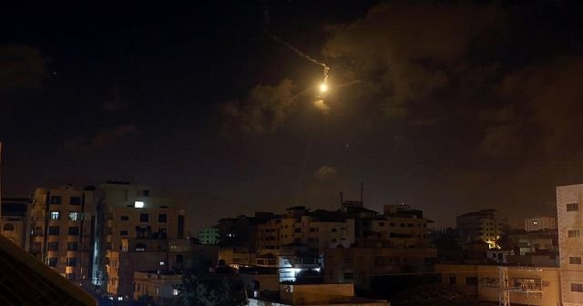 İsrail Gazze&#039;ye hava saldırısı düzenledi