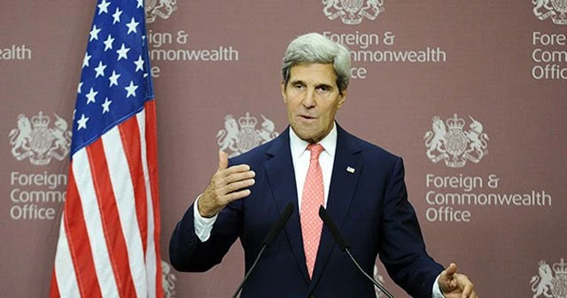Kerry ikili görüşmelerine başladı