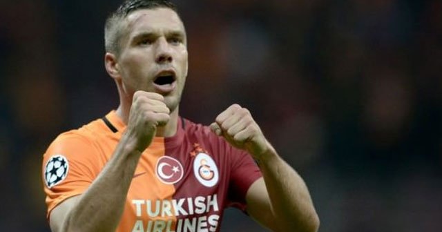 Lukas Podolski tarihe geçti