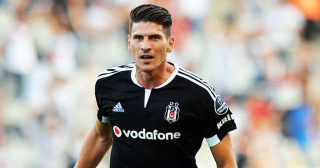 Mario Gomez 25 bin Euro verip uçak kiraladı