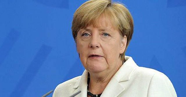 Merkel&#039;den çok önemli Türkiye kararı