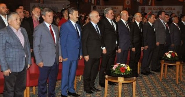 MHP&#039;den istifa edip AK Parti&#039;ye katıldılar