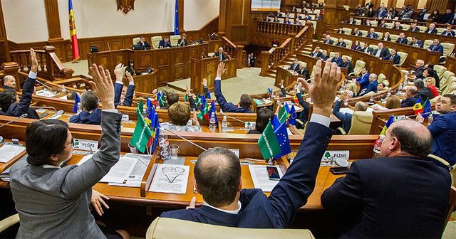 Moldova&#039;da hükümet düştü