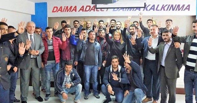 O ilde AK Parti&#039;ye büyük katılım