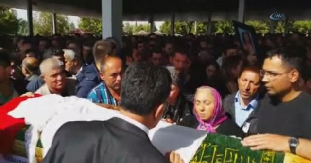 Patlamada ölenler Malatya&#039;da son yolculuğuna uğurlandı