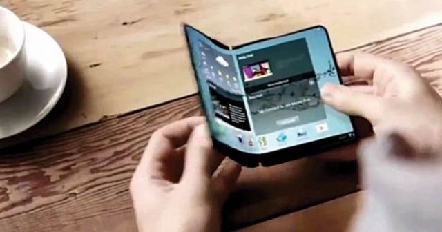 Samsung&#039;tan &#039;katlanabilir ekran&#039; geliyor