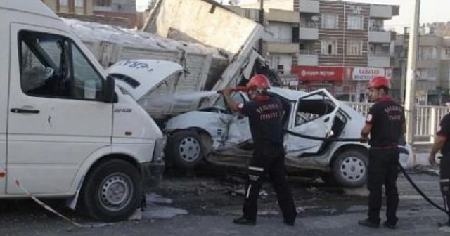 Şanlıurfa'da zincirleme kaza, 13 yaralı