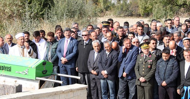 Şehit babası evlat acısına dayanamadı