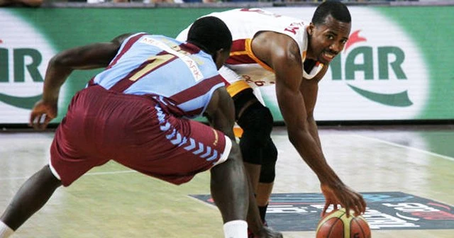 Sezonun ilk derbisi Galatasaray'ın