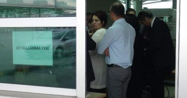 Sınır kapıları, oy verme işlemlerine hazır