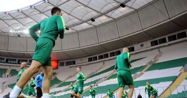 Timsah Arena'ya indi