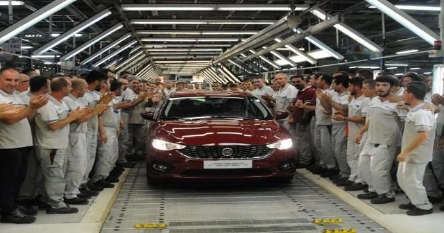 Tofaş, 2 bin işçi alarak 3 vardiyaya geçecek