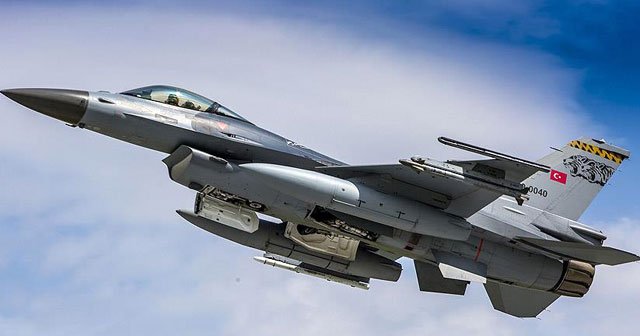 Türk hava sahasını ihlal eden Rus uçağı F-16&#039;lar tarafından önlendi