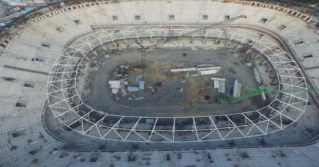 Vodafone Arena&#039;da çatı çelik iskeleti yükselmeye başladı