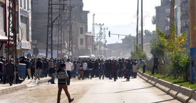 Yüksekova&#039;da hendek çatışması, 2 ölü