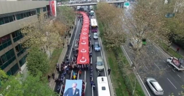1001 metrelik Türk bayrağı nefes kesti