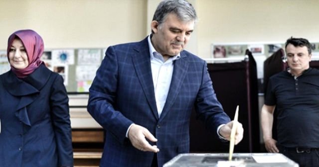 Abdullah Gül oyunu kullandı