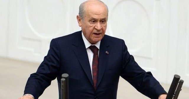 AK Partililer alkışladı, Bahçeli karşılık verdi