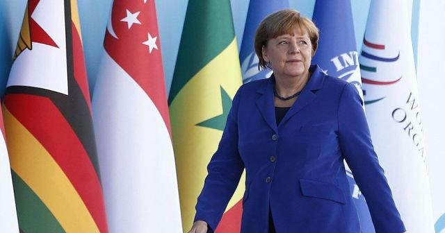 Angela Merkel&#039;den G20 zirvesi için Türkiye&#039;ye teşekkür