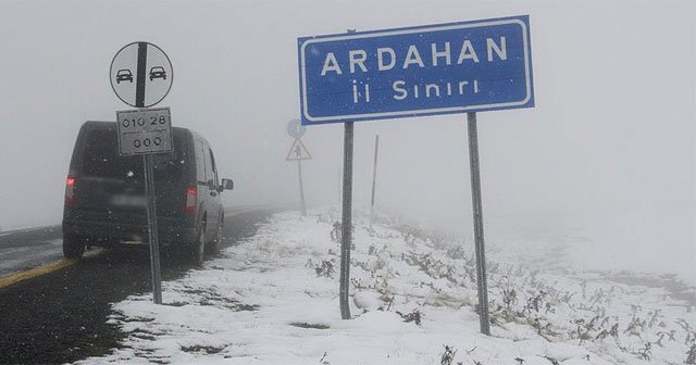 Ardahan'da ve Rize'de eğitime yağış engeli