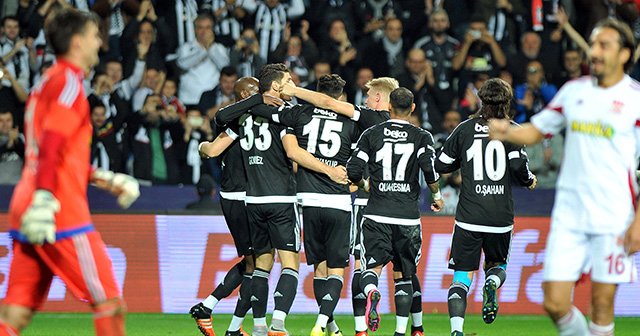 Beşiktaş Sivasspor&#039;u yenerek tekrar lider oldu