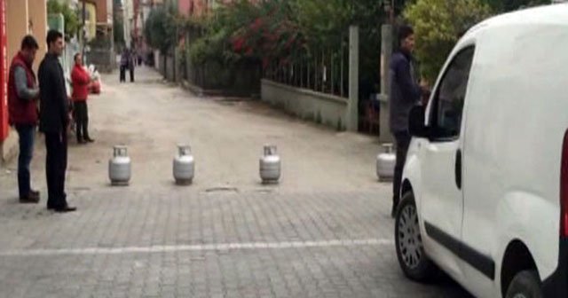 Bombalı araç alarmında esnaftan tüplü tedbir