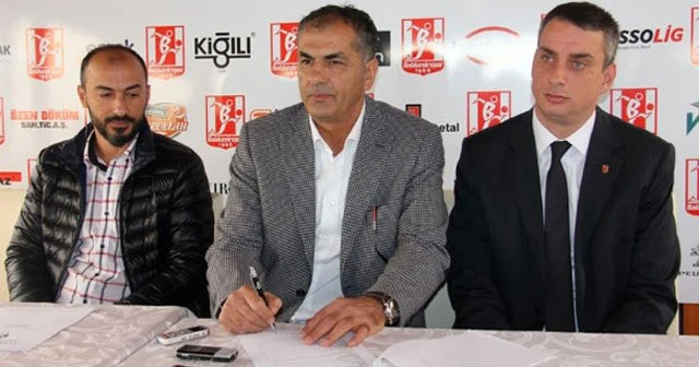 Burak Yılmaz’ın babası imzayı attı