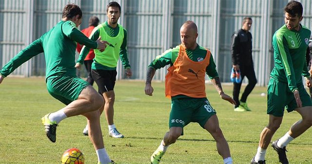 Bursaspor&#039;da Beşiktaş maçı hazırlıkları sürüyor