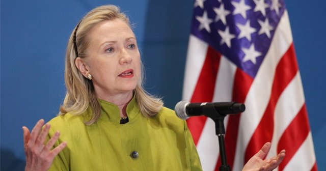 Clinton&#039;dan &#039;uçuşa yasak bölge&#039; istemi