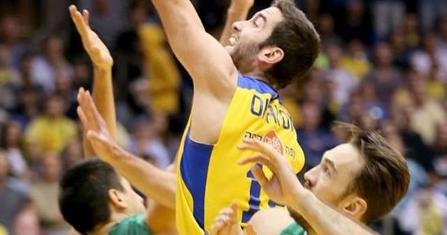 Darüşşafaka Doğuş Maccabi&#039;yi ezdi geçti