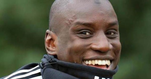 Demba Ba&#039;dan Galatasaray&#039;a fotoğraflı cevap