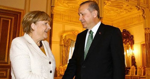 Erdoğan Merkel ile görüştü