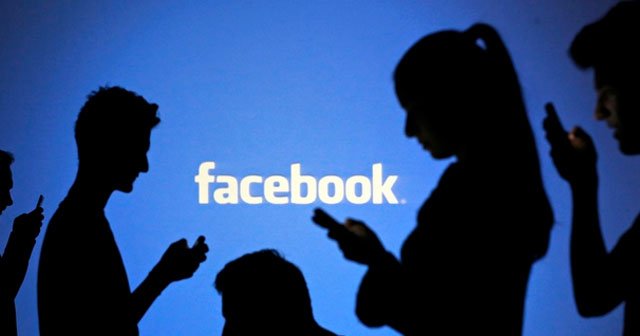 Facebook&#039;un tartışılan özelliğine güncelleme