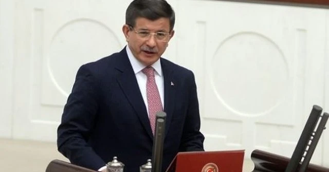Gözler 64. Hükümet'in Bakanlar Kurulu'na çevrildi