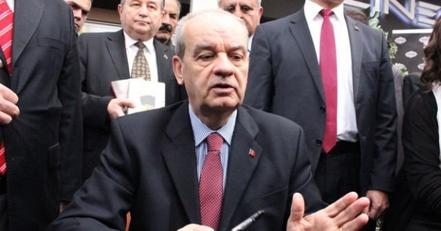 İlker Başbuğ, &#039;Koalisyon hükümeti oluşacak gibi görünüyor&#039;