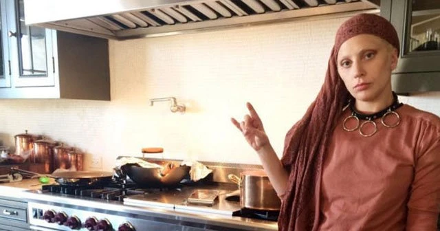 Lady Gaga'dan bozkurt işareti