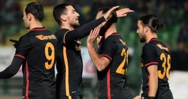 Saray Bosna'da muhteşem düello