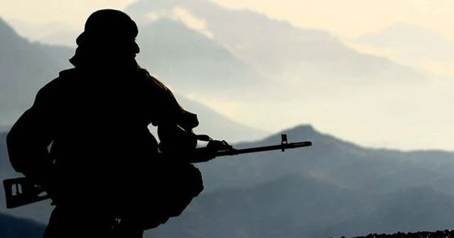 Şehit olan asker son anda hayata döndürüldü