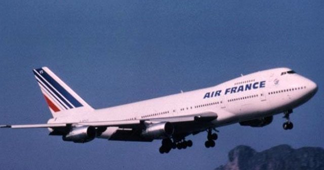 Air France uçağı, tehdit nedeniyle rotasını değiştirdi