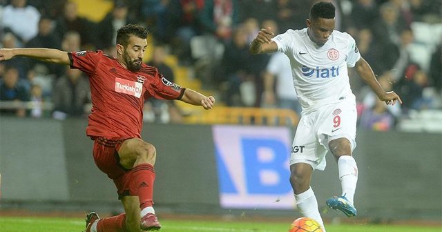 Antalya&#039;da gol sesi çıkmadı